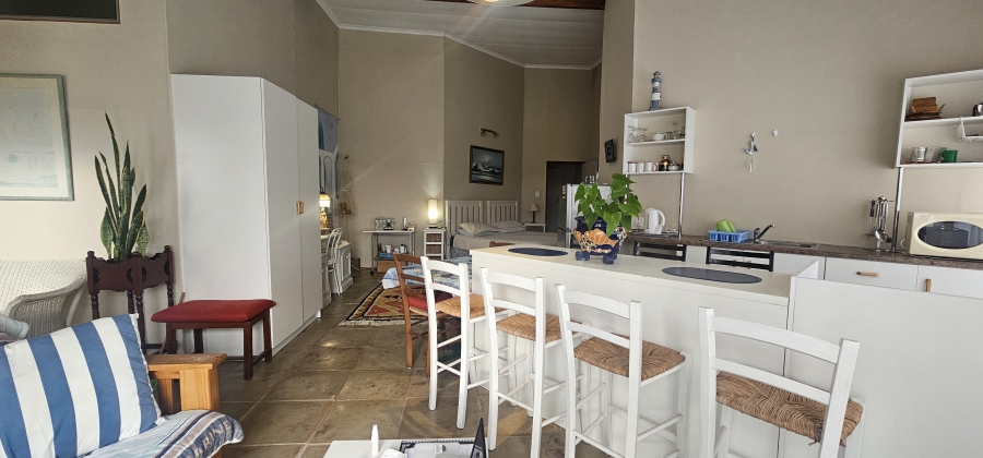 7 Bedroom Property for Sale in Middedorp Western Cape